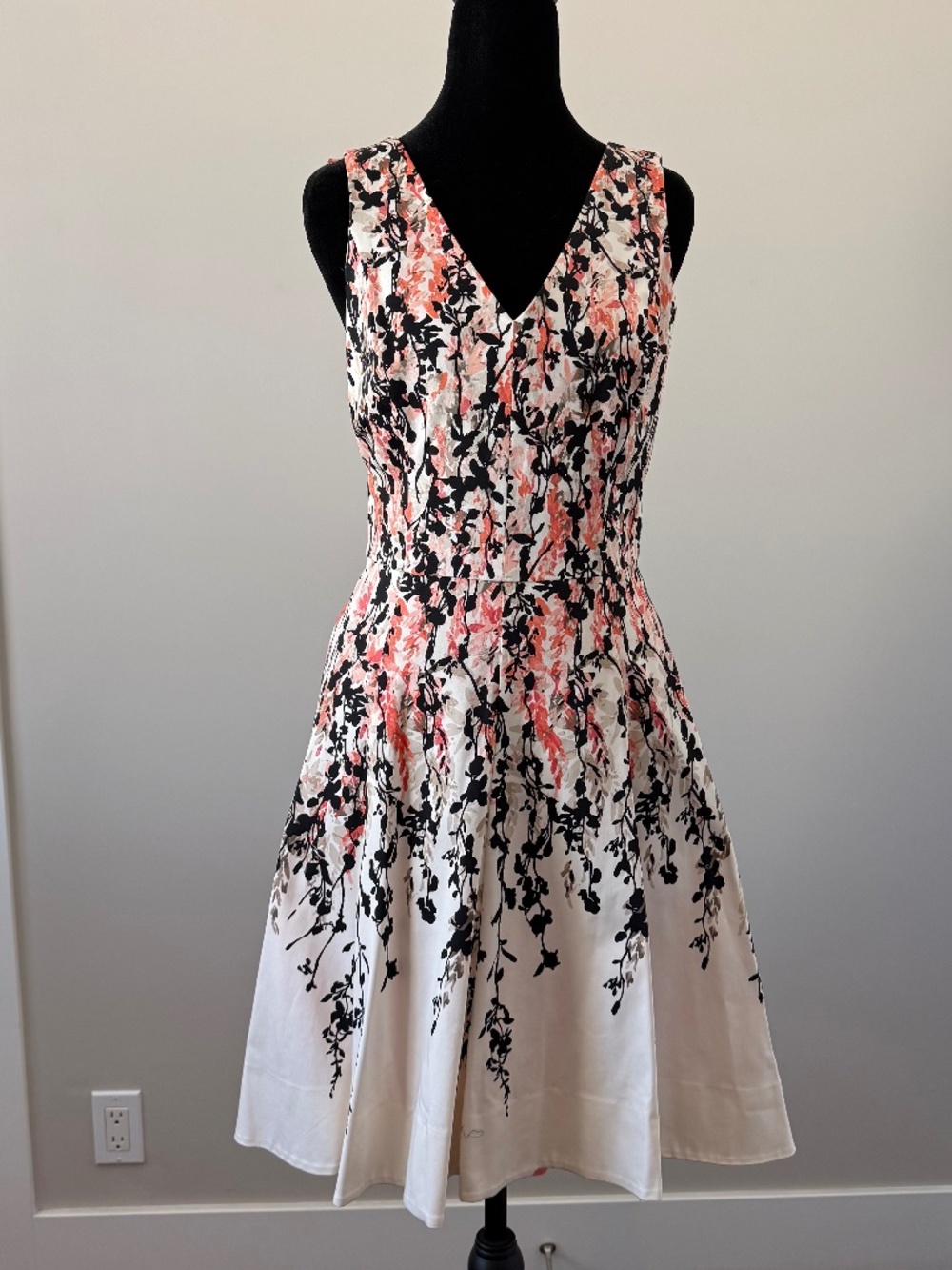White House Black Market Floral Fit & Flare Dress Coral Black Size 4